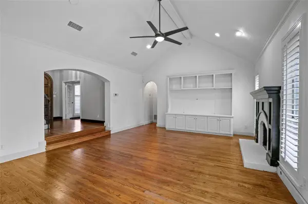 8 Cypress Ct, Heath, TX 75032