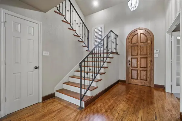 8 Cypress Ct, Heath, TX 75032