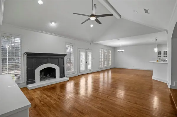 8 Cypress Ct, Heath, TX 75032