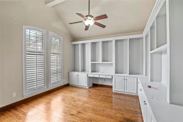 8 Cypress Ct, Heath, TX 75032