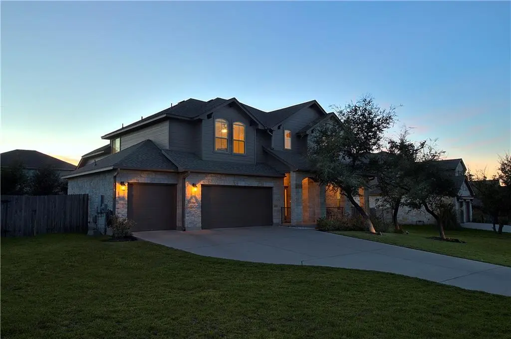 17711 Linkview Dr, Dripping Springs, TX 78620
