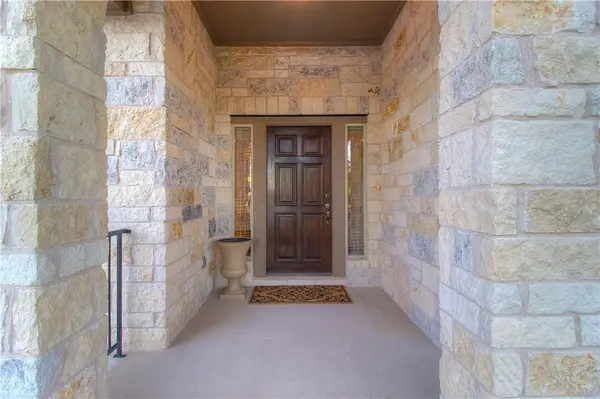 17711 Linkview Dr, Dripping Springs, TX 78620