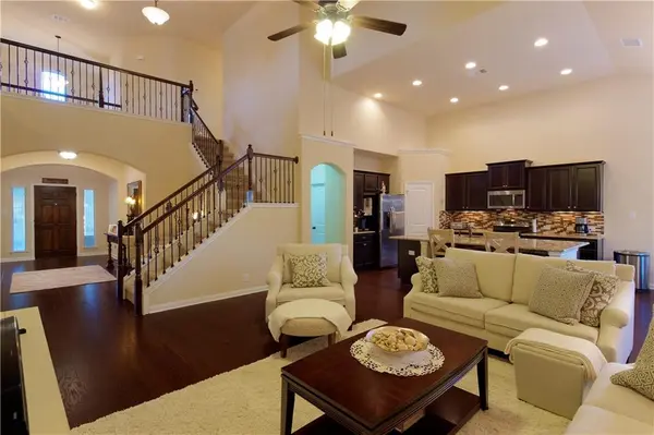 17711 Linkview Dr, Dripping Springs, TX 78620