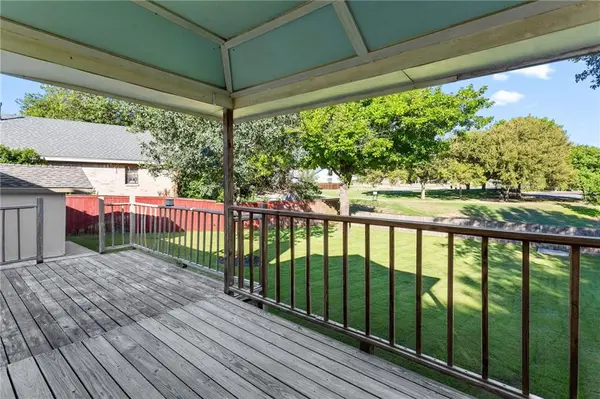 2012 Crystal Shore Dr, Austin, TX 78728