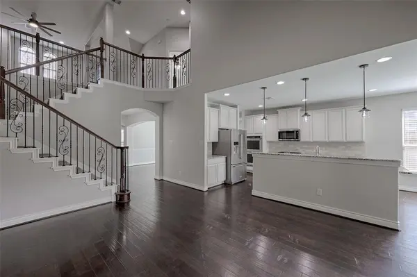 651 Spring Forest Dr, Conroe, TX 77302