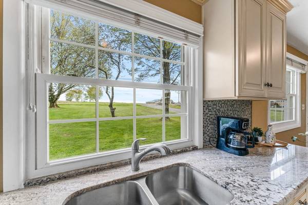 605 Harmony Baptist Rd New Castle, PA 16101