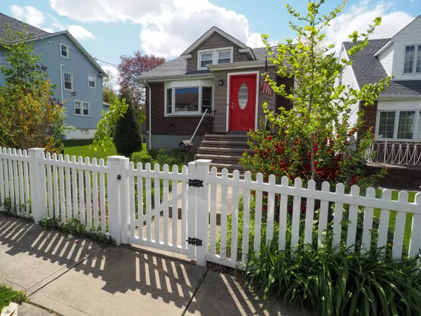Staten Island, NY 10314,62 Raymond Ave