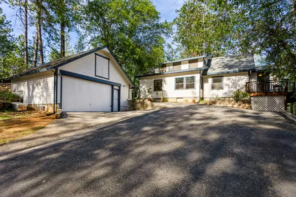 378 W Weimar Cross Rd, Colfax, CA 95713