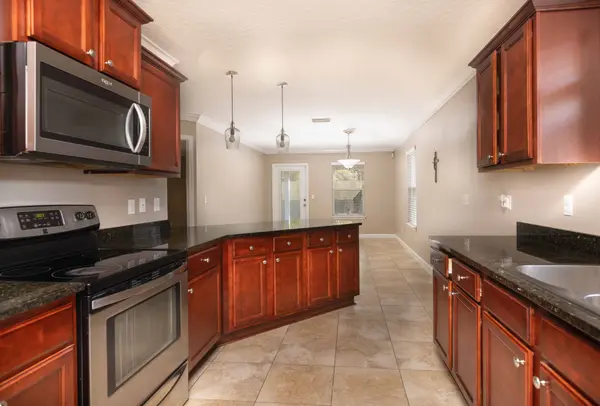 402 Yancey St, Fort Walton Beach, FL 32547