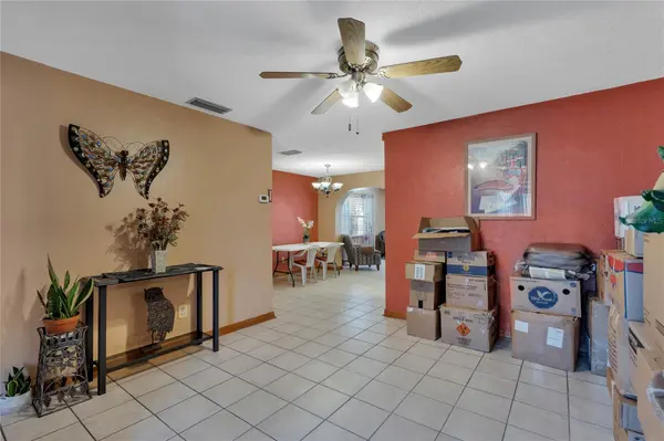5951 Abercorn Dr, Orlando, FL 32812