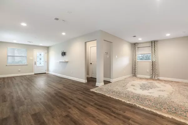 Metairie, LA 70005,105 Locust St