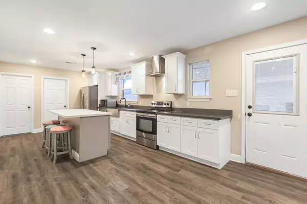 Metairie, LA 70005,105 Locust St