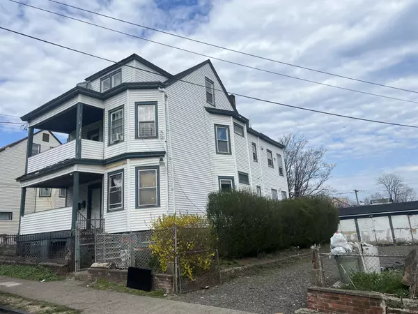 Paterson, NJ 07501,25 Martin St