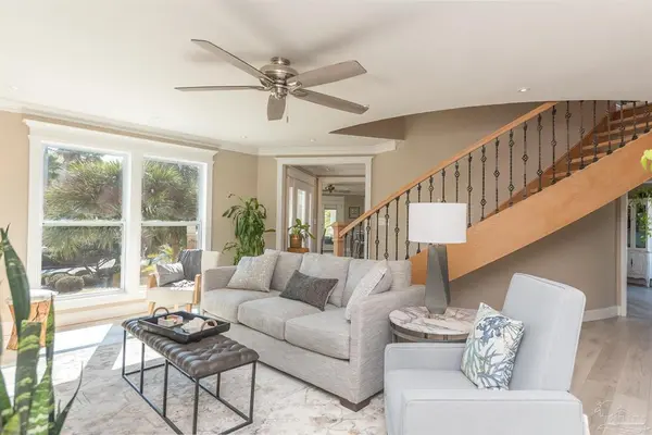 15 Calle Hermosa, Gulf Breeze, FL 32561