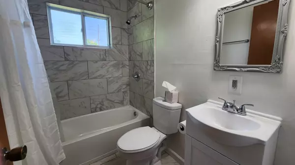 1612 Downing St NW Roanoke, VA 24012