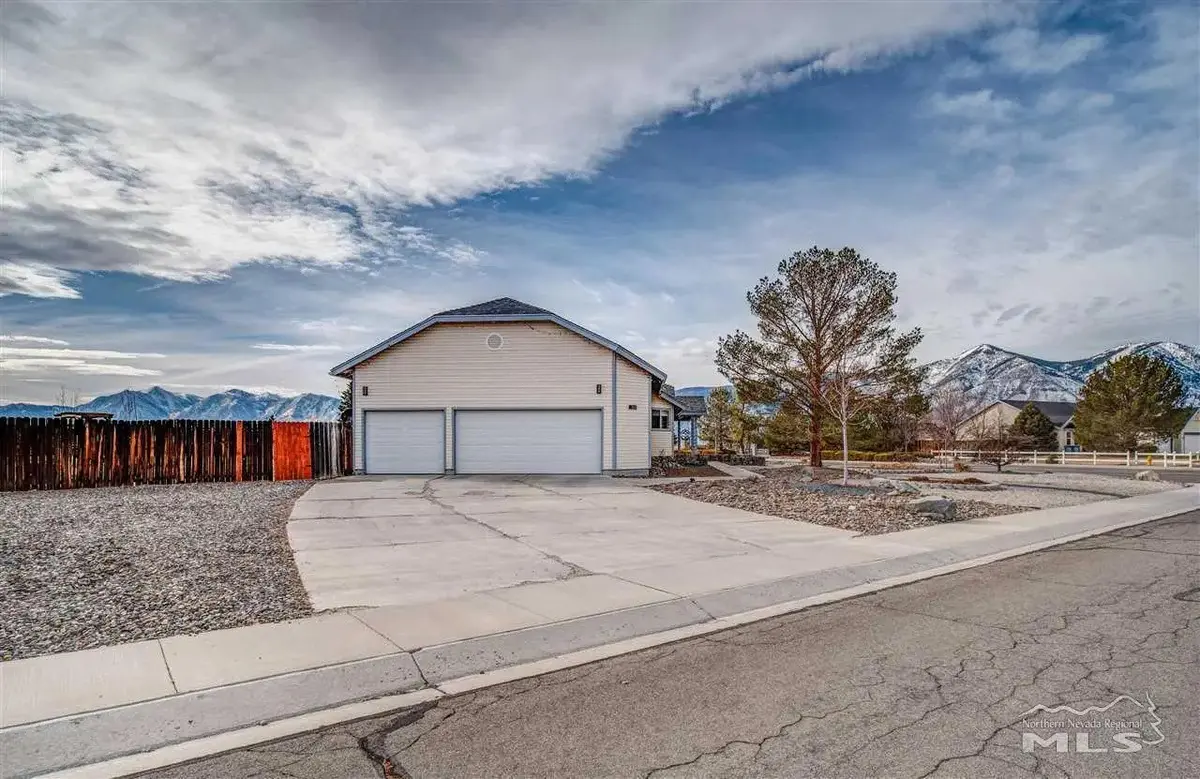 1163 Casa Blanca Ct, Minden, NV 89423
