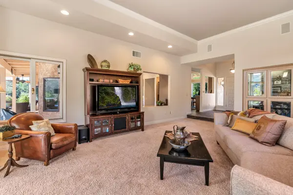 3727 Via Palo Verde Lago, Alpine, CA 91901