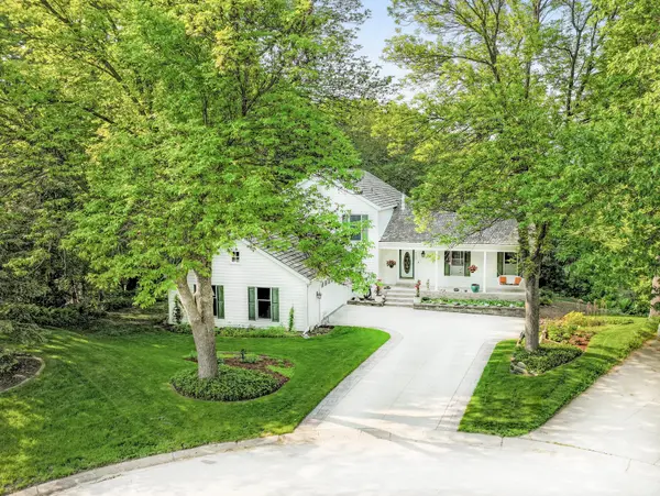 9299 Talus Cir, Eden Prairie, MN 55347