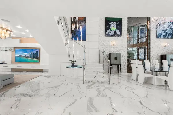 17121 Collins Ave #PH4604, Sunny Isles Beach, FL 33160