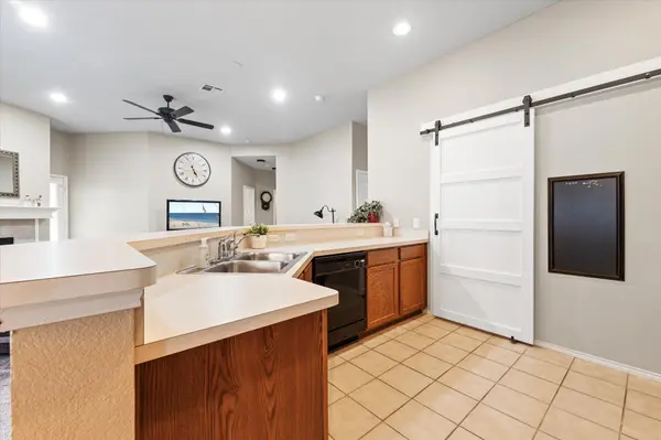 9717 Old Field Dr, Mckinney, TX 75072