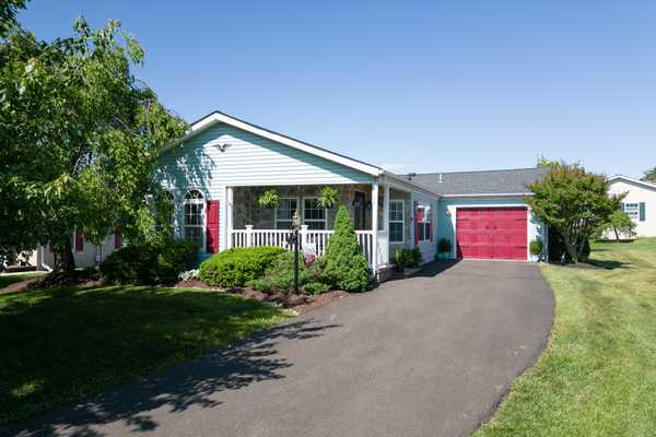 261 Countryside Cir, New Hope, PA 18938
