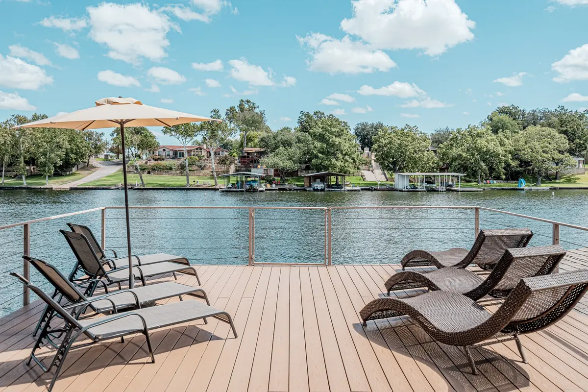 100 Riverside Dr, Kingsland, TX 78639