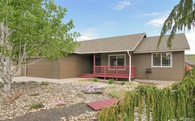 2614 Semolina Loop, East Wenatchee, WA 98802