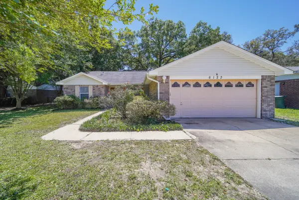 6123 Bradshaw Dr, Pensacola, FL 32526