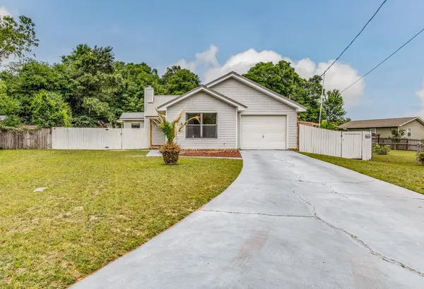 105 Jamie Ct, Crestview, FL 32539