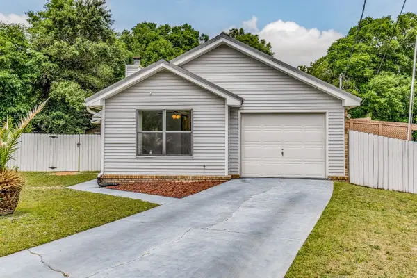 105 Jamie Ct, Crestview, FL 32539