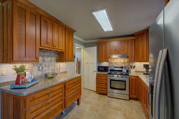 121 E School St Belleville, WI 53508