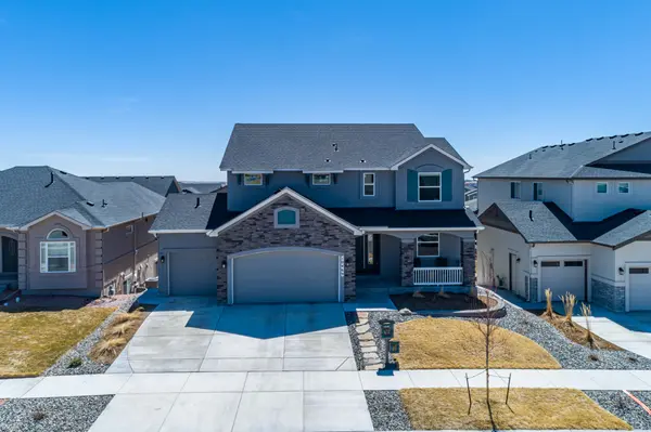 10469 Sharon Springs Dr, Colorado Springs, CO 80924