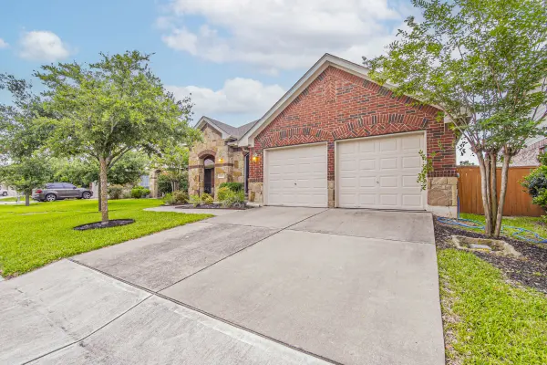 11713 Sun Glass Dr, Manor, TX 78653