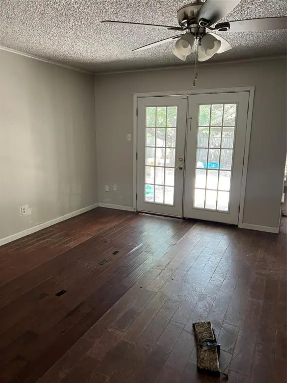 7528 Deaver Dr, North Richland Hills, TX 76180