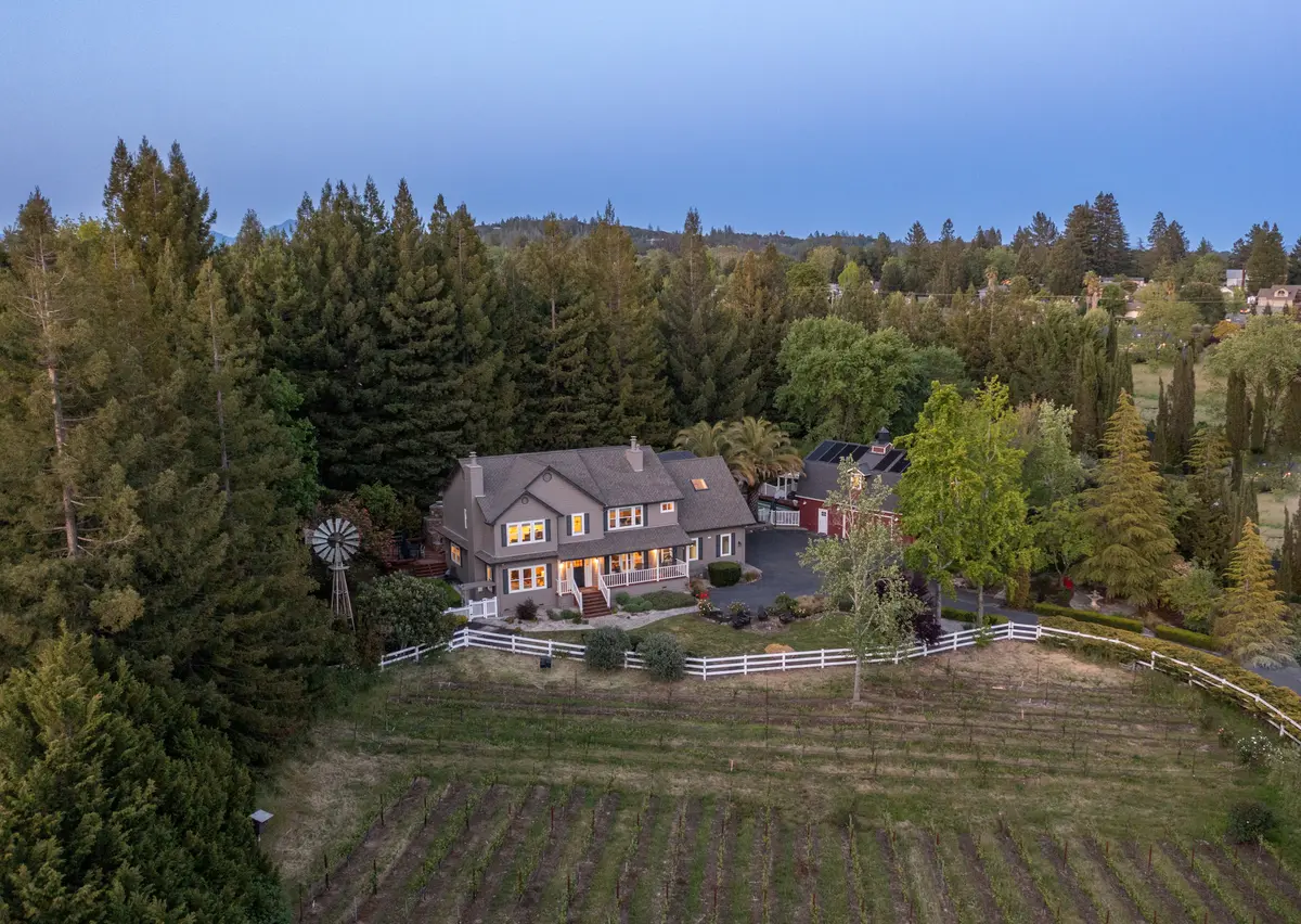 116 Nolan Ct, Forestville, CA 95436