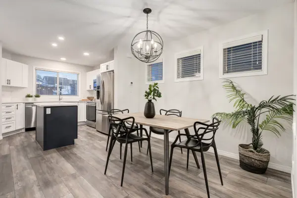 89 Auburn Bay Vw SE, Calgary, AB T3M 0C7