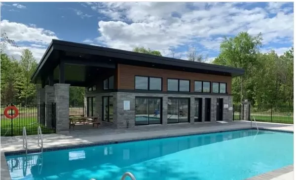 Ottawa, ON K4P,437 Shoreway Dr