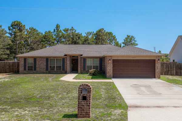 8263 Montalban St, Navarre, FL 32566