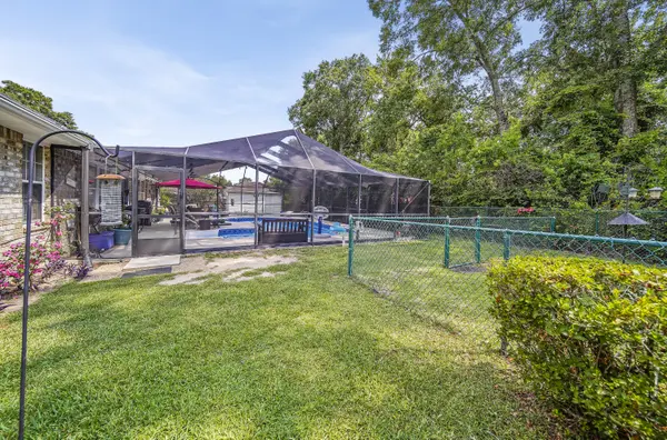 1013 Brandermill Dr, Cantonment, FL 32533
