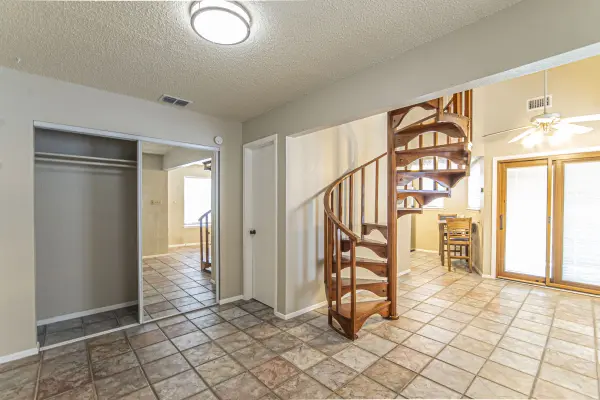 2500 Burleson Rd #511, Austin, TX 78741