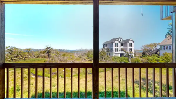 42 Sound Ct, Surf City, NC 28445