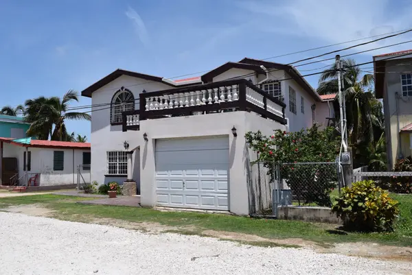 15 Guzman Crescent, Belama Phase 1, City