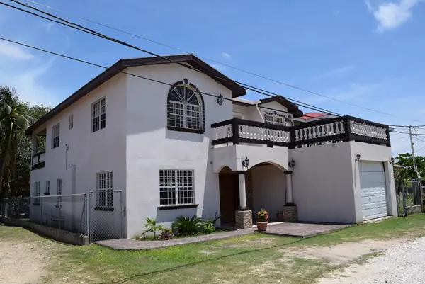 15 Guzman Crescent, Belama Phase 1, City