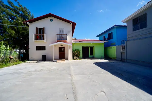 Freetown Road, Belize City,