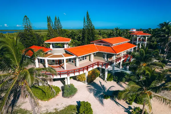 5.4 Miles San Pedro Ambergris Caye, Belize, Blanca