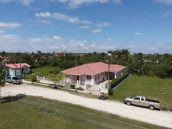 #9 Dean Crescent, University Heights, Cayo, Belize