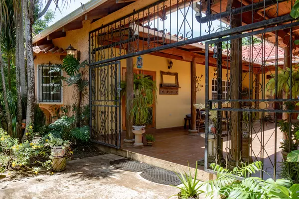 Camalote Cayo,,Hithergreen Drive Roaring River