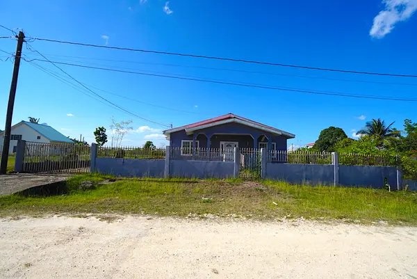 Bachelor's Avenue University Heights, Belmopan,