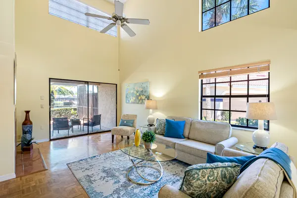 10424 Saint Tropez Place Tampa Fl 33615,