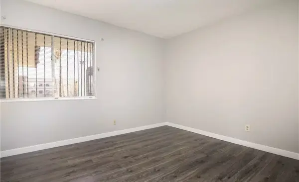 1405 Vegas Valley Dr #306, Las Vegas, NV 89169